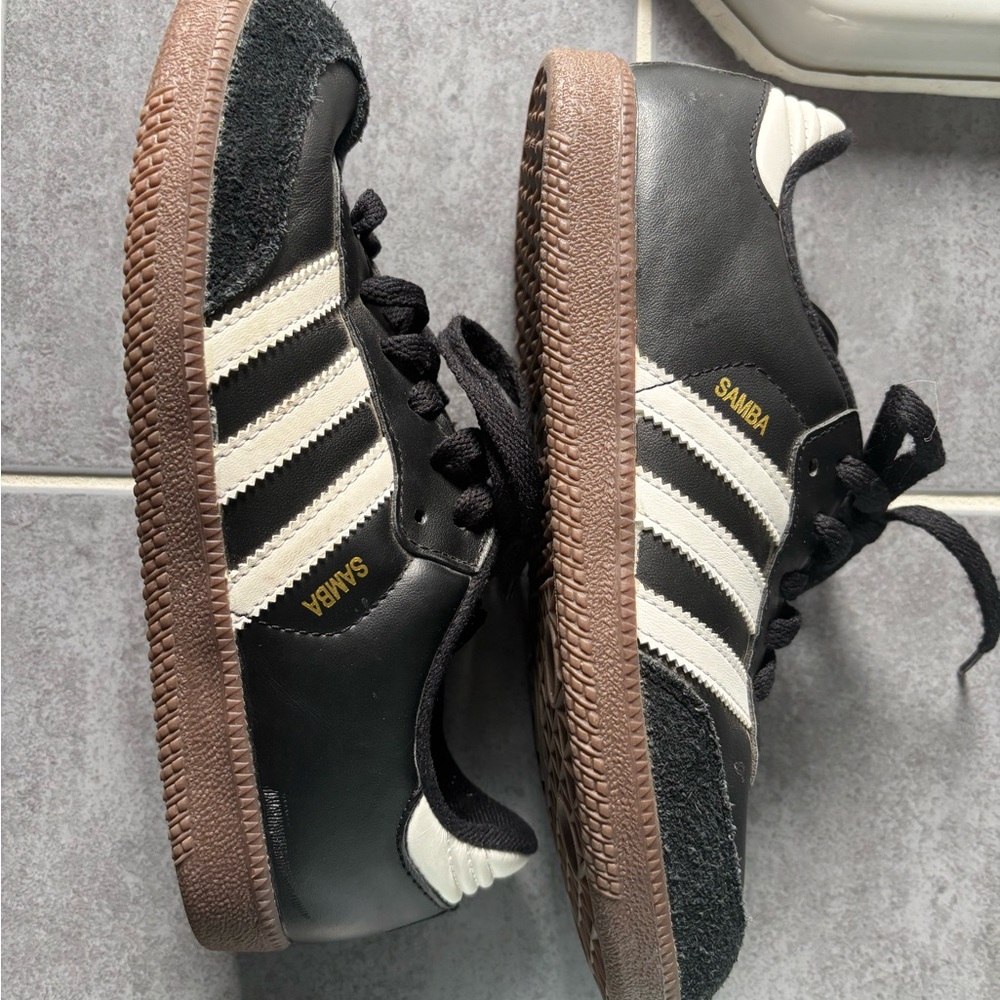 Adidas Sambas